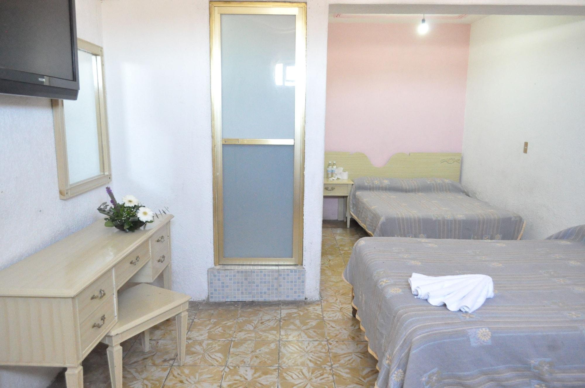Hotel Viena Irapuato Ngoại thất bức ảnh